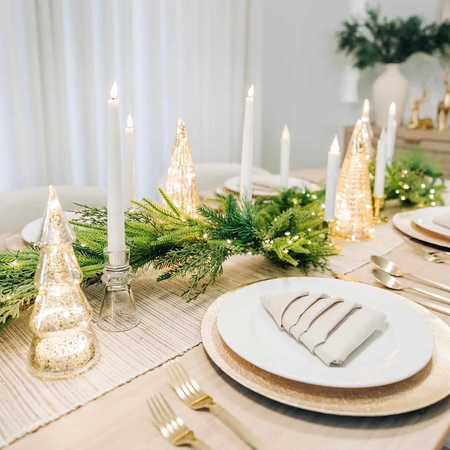 Decor Hut| Lush Evergreen Garland with 100 LEDs